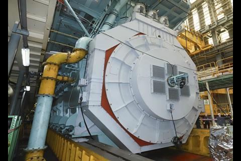 The shop test of HHI-EMD's new Direct On shaft generator was observed by representatives from SK Shipping and classification society DNV GL.